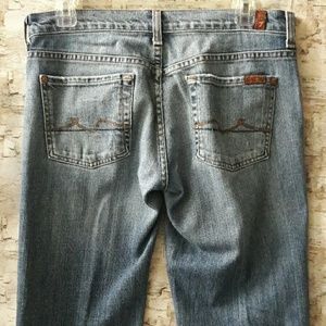 Woman's 7 for all man kindjeans